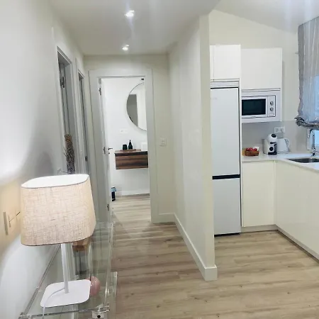 Gonzalez Del Valle *